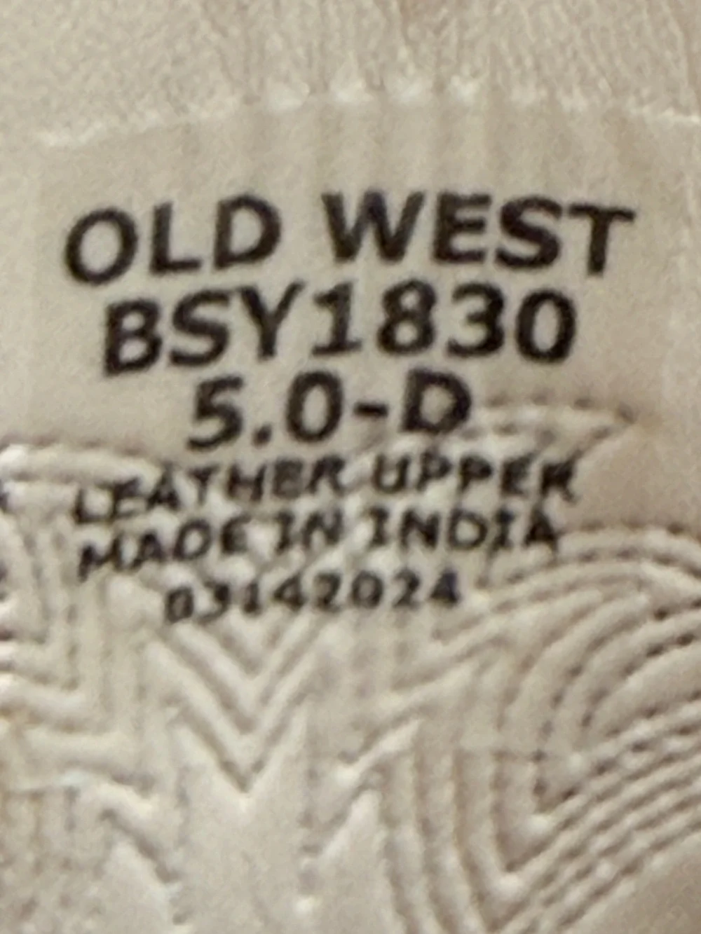 Old West Youth/Big‎ kid Faux Hornback Gator Print Boots will fit Women’s 6.5-7